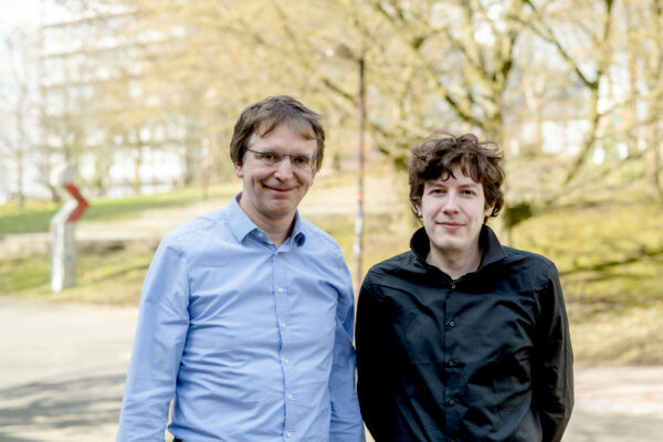 Prof. Dr. Newen und Leonard Dung